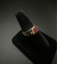 14k gold men’s ring w diamonds & natural Ruby stone