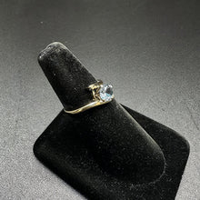 10k yellow gold ring w blue topaz stone