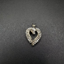 10k yellow gold heart pendant w diamond