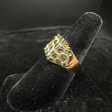 10k gold mens ring (5.9)