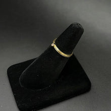 10k gold ring w diamond