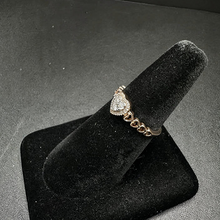 10k rose gold heart ring w diamonds