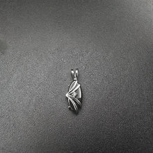 10k white gold pendant w black onyx stone & diamond