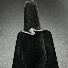 10k white gold ring w 2 brilliant cut diamonds