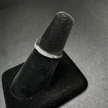 10k white gold curvy diamond ring