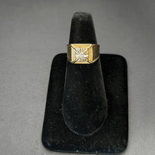 14k gold mens ring w diamond