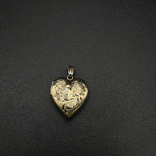 14k gold heart picture pendant