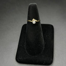 14k gold ring w 15pt diamond