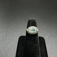 14k gold ring w aqua stone