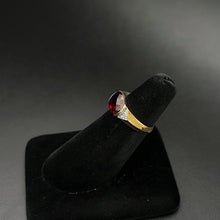 14k gold ring w checkerboard garnet