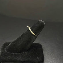 14k gold ring w diamond WG (1.1)