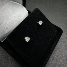 14k yellow gold diamond stud earrings