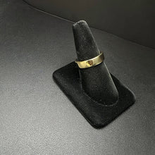 14k gold wedding band (10.9)