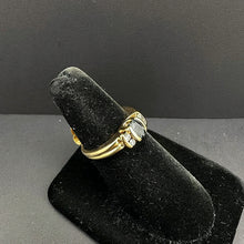14k gold ring w saphire stone & diamonds