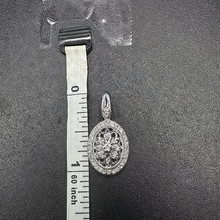 14k white gold flower encrusted diamonds pendant