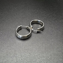 14k white gold hoop earrings