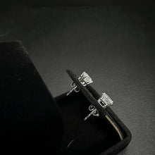 14k white gold stud earrings w 1ct diamonds
