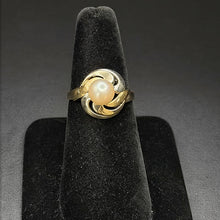 14k white & yellow gold ring w pearl (5.8)