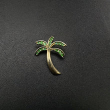 14k yellow gold palm tree pendant w emeralds