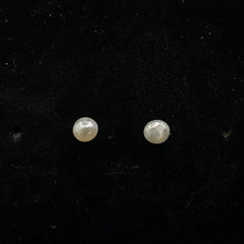 14k yellow gold ablong pearl stud earrings