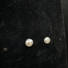 14k yellow gold ablong pearl stud earrings