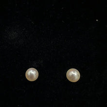 14k yellow gold stud earrings