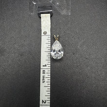 14k yellow gold teardrop pendant w cubic zirconia