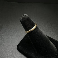 14k yellow gold wedding band