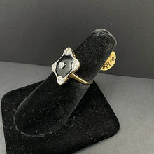 18k gold ring w diamonds (2.7)
