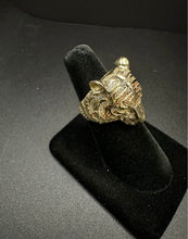 14k gold men’s lion ring w diamonds