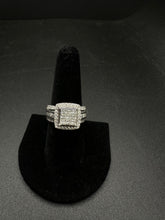 10k white gold women’s wedding ring
