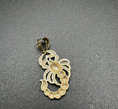 10k gold scorpion pendant