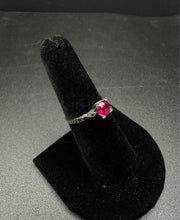 18k white gold vintage rubalite ring
