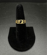 18k gold curb link designed ring