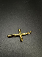 18k gold cross pendant