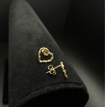 14k gold heart stud earrings