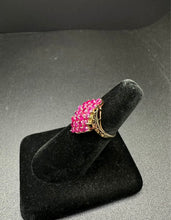 10k gold Ruby stone cluster ring