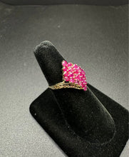 10k gold Ruby stone cluster ring