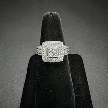925 silver diamond ring (1ct dia all together)