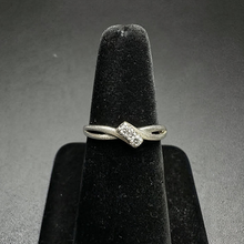 925 silver ring w 2 diamonds
