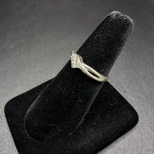 925 silver ring w 2 diamonds