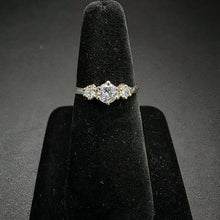 925 sterling silver ring w 3 czs on band