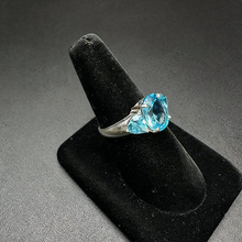 925 silver ring w 3 topaz stones