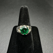 925 silver ring w lab emerald stone in center