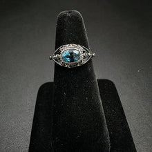 925 silver vintage ring w topaz stone